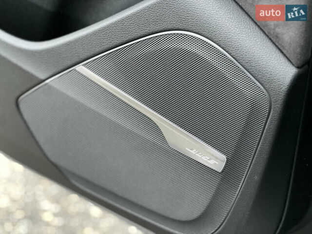 Серый Ауди SQ7, объемом двигателя 3.96 л и пробегом 232 тыс. км за 46000 $, фото 21 на Automoto.ua