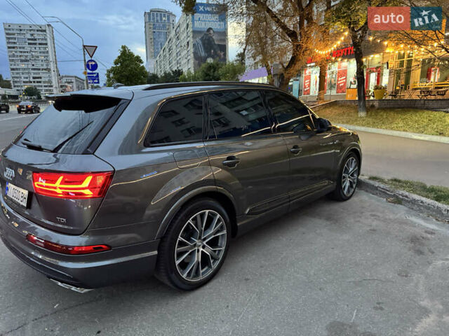 Сірий Ауді SQ7, об'ємом двигуна 3.96 л та пробігом 152 тис. км за 59000 $, фото 1 на Automoto.ua