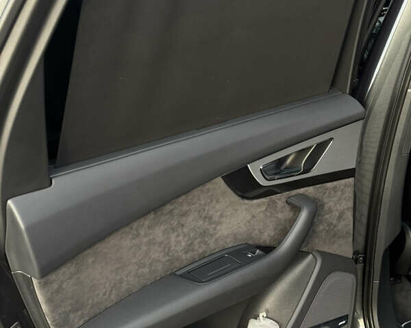 Сірий Ауді SQ7, об'ємом двигуна 3.96 л та пробігом 174 тис. км за 55800 $, фото 17 на Automoto.ua