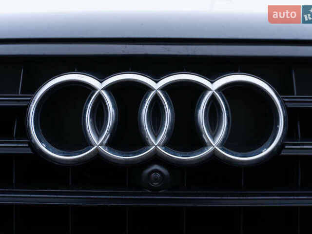 Серый Ауди SQ7, объемом двигателя 3.96 л и пробегом 148 тыс. км за 56000 $, фото 26 на Automoto.ua