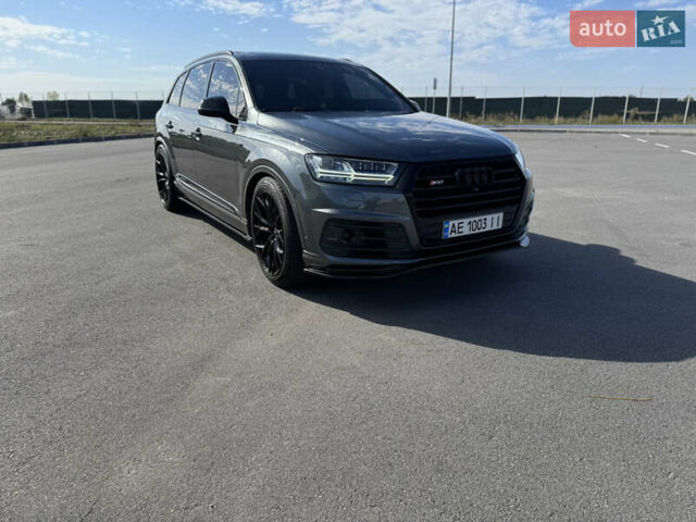 Серый Ауди SQ7, объемом двигателя 3.96 л и пробегом 174 тыс. км за 57500 $, фото 13 на Automoto.ua