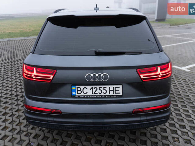 Серый Ауди SQ7, объемом двигателя 3.96 л и пробегом 148 тыс. км за 56000 $, фото 8 на Automoto.ua