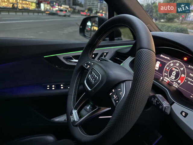 Сірий Ауді SQ7, об'ємом двигуна 3.96 л та пробігом 152 тис. км за 59000 $, фото 5 на Automoto.ua