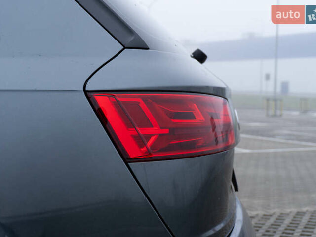 Серый Ауди SQ7, объемом двигателя 3.96 л и пробегом 148 тыс. км за 56000 $, фото 4 на Automoto.ua