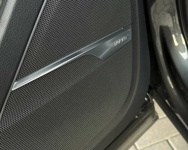 Сірий Ауді SQ7, об'ємом двигуна 3.96 л та пробігом 174 тис. км за 55800 $, фото 14 на Automoto.ua