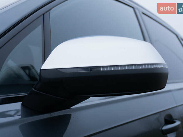 Серый Ауди SQ7, объемом двигателя 3.96 л и пробегом 148 тыс. км за 56000 $, фото 7 на Automoto.ua