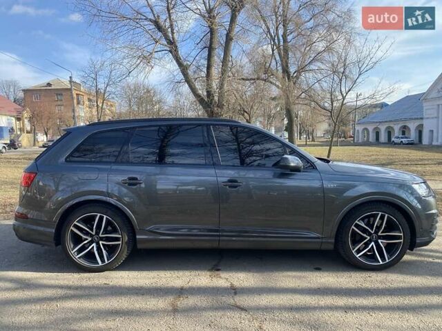 Серый Ауди SQ7, объемом двигателя 3.96 л и пробегом 138 тыс. км за 61000 $, фото 10 на Automoto.ua