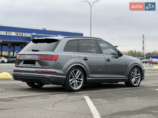 Серый Ауди SQ7, объемом двигателя 3.96 л и пробегом 232 тыс. км за 46000 $, фото 7 на Automoto.ua