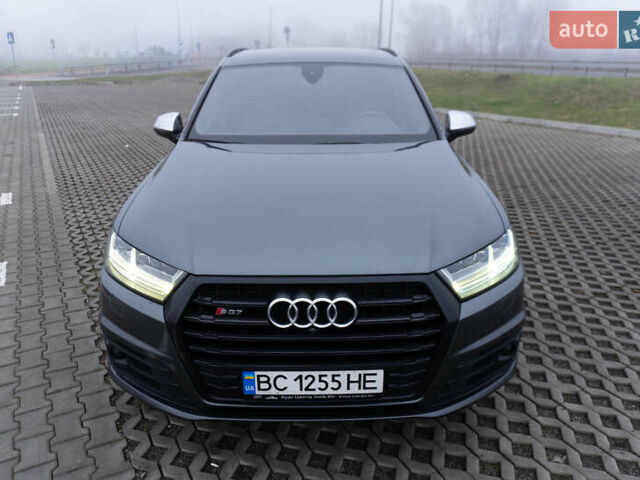 Серый Ауди SQ7, объемом двигателя 3.96 л и пробегом 148 тыс. км за 56000 $, фото 1 на Automoto.ua