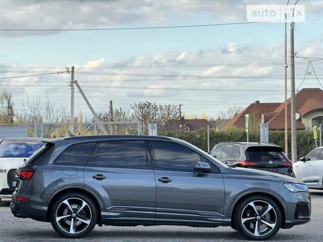 Сірий Ауді SQ7, об'ємом двигуна 4 л та пробігом 70 тис. км за 87999 $, фото 2 на Automoto.ua