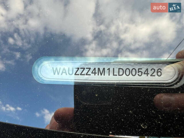Сірий Ауді SQ7, об'ємом двигуна 3.96 л та пробігом 218 тис. км за 72800 $, фото 59 на Automoto.ua