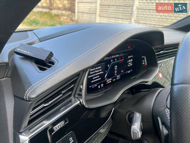 Сірий Ауді SQ7, об'ємом двигуна 3.96 л та пробігом 218 тис. км за 72800 $, фото 38 на Automoto.ua