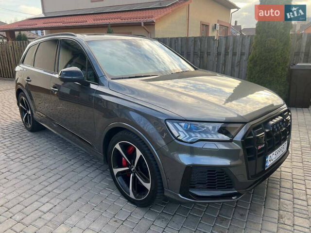 Сірий Ауді SQ7, об'ємом двигуна 3.96 л та пробігом 218 тис. км за 72800 $, фото 1 на Automoto.ua