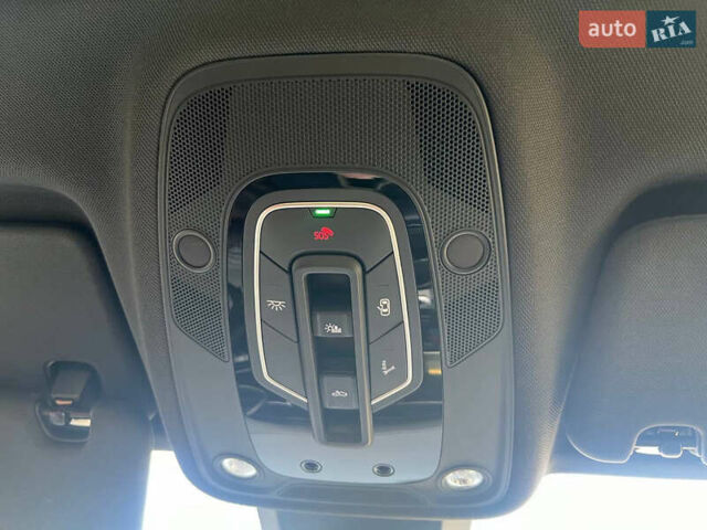 Сірий Ауді SQ7, об'ємом двигуна 3.96 л та пробігом 218 тис. км за 72800 $, фото 31 на Automoto.ua
