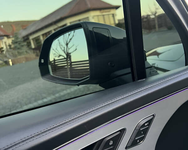 Серый Ауди SQ7, объемом двигателя 3.96 л и пробегом 168 тыс. км за 57000 $, фото 12 на Automoto.ua