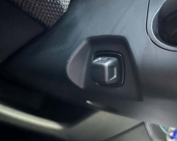 Серый Ауди SQ7, объемом двигателя 3.96 л и пробегом 168 тыс. км за 57000 $, фото 19 на Automoto.ua