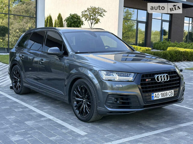 Серый Ауди SQ7, объемом двигателя 4 л и пробегом 140 тыс. км за 68500 $, фото 6 на Automoto.ua