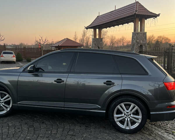 Серый Ауди SQ7, объемом двигателя 3.96 л и пробегом 168 тыс. км за 57000 $, фото 9 на Automoto.ua