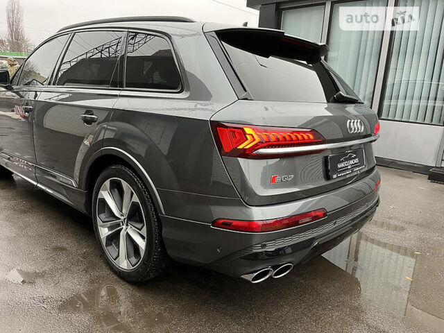 Сірий Ауді SQ7, об'ємом двигуна 4 л та пробігом 53 тис. км за 117000 $, фото 9 на Automoto.ua