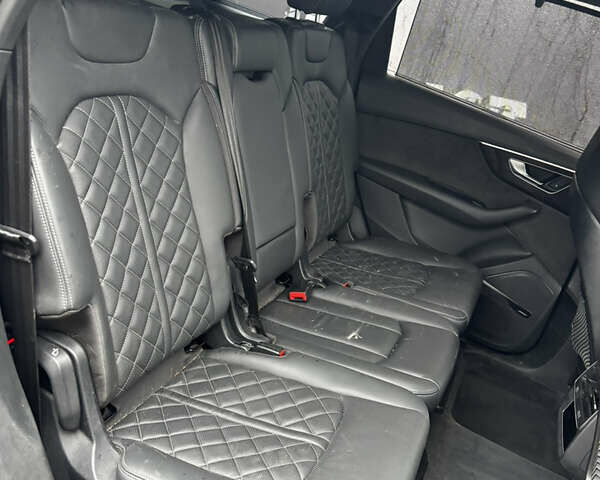 Серый Ауди SQ7, объемом двигателя 4 л и пробегом 78 тыс. км за 42000 $, фото 27 на Automoto.ua