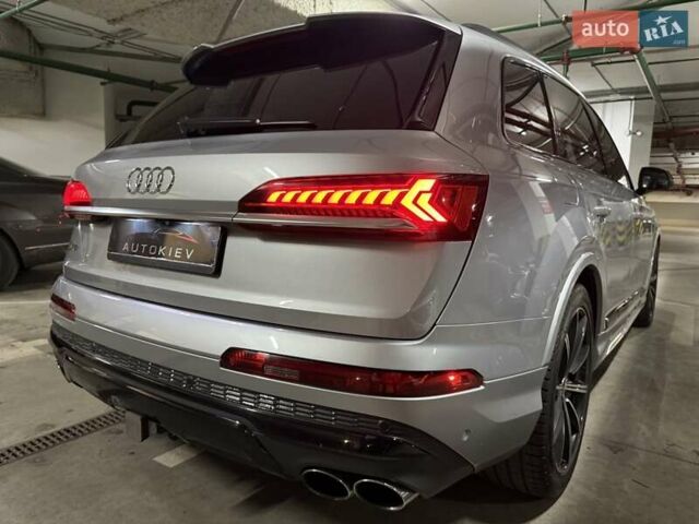 Серый Ауди SQ7, объемом двигателя 4 л и пробегом 90 тыс. км за 68700 $, фото 11 на Automoto.ua