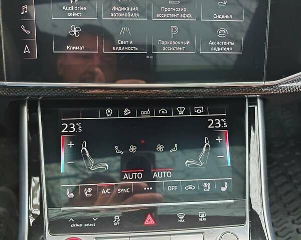 Сірий Ауді SQ7, об'ємом двигуна 4 л та пробігом 72 тис. км за 68000 $, фото 21 на Automoto.ua