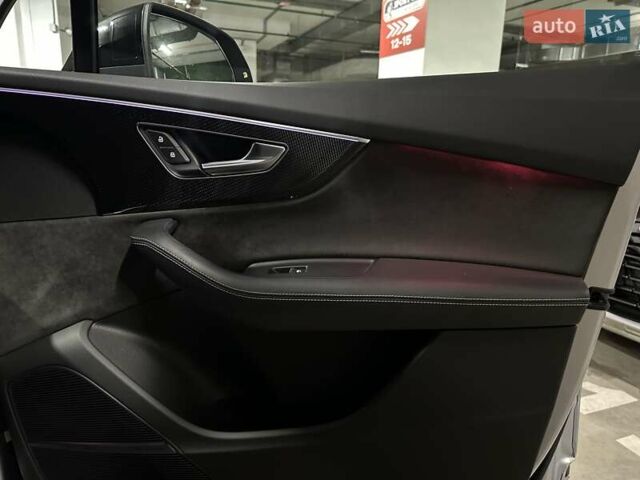 Серый Ауди SQ7, объемом двигателя 4 л и пробегом 90 тыс. км за 68700 $, фото 84 на Automoto.ua