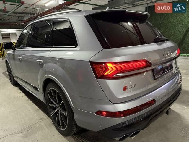 Серый Ауди SQ7, объемом двигателя 4 л и пробегом 90 тыс. км за 68700 $, фото 7 на Automoto.ua