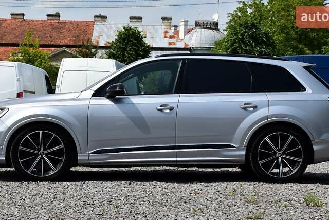 Серый Ауди SQ7, объемом двигателя 4 л и пробегом 87 тыс. км за 66000 $, фото 8 на Automoto.ua