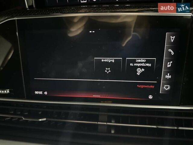 Серый Ауди SQ7, объемом двигателя 4 л и пробегом 90 тыс. км за 68700 $, фото 49 на Automoto.ua