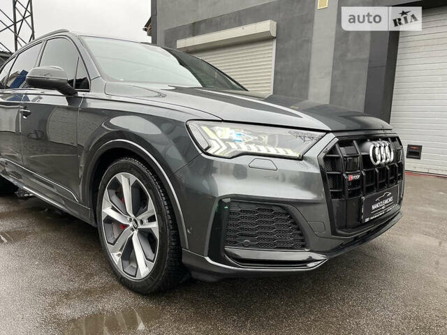 Сірий Ауді SQ7, об'ємом двигуна 4 л та пробігом 53 тис. км за 117000 $, фото 12 на Automoto.ua