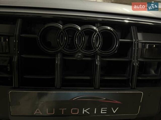 Серый Ауди SQ7, объемом двигателя 4 л и пробегом 90 тыс. км за 68700 $, фото 19 на Automoto.ua