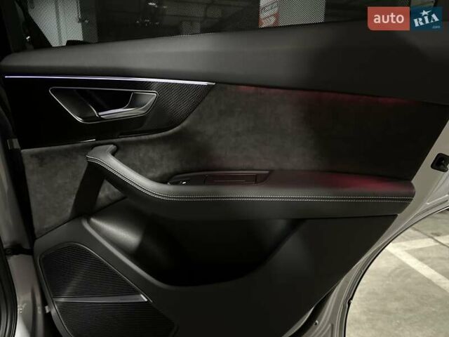Серый Ауди SQ7, объемом двигателя 4 л и пробегом 90 тыс. км за 68700 $, фото 77 на Automoto.ua