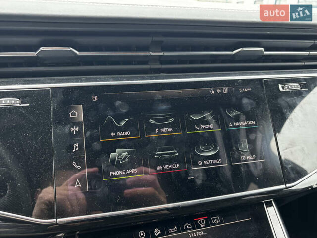 Серый Ауди SQ7, объемом двигателя 4 л и пробегом 78 тыс. км за 42000 $, фото 17 на Automoto.ua