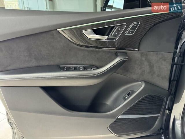 Сірий Ауді SQ7, об'ємом двигуна 4 л та пробігом 66 тис. км за 66000 $, фото 24 на Automoto.ua