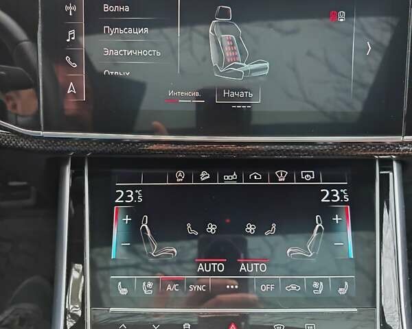 Сірий Ауді SQ7, об'ємом двигуна 4 л та пробігом 72 тис. км за 68000 $, фото 22 на Automoto.ua