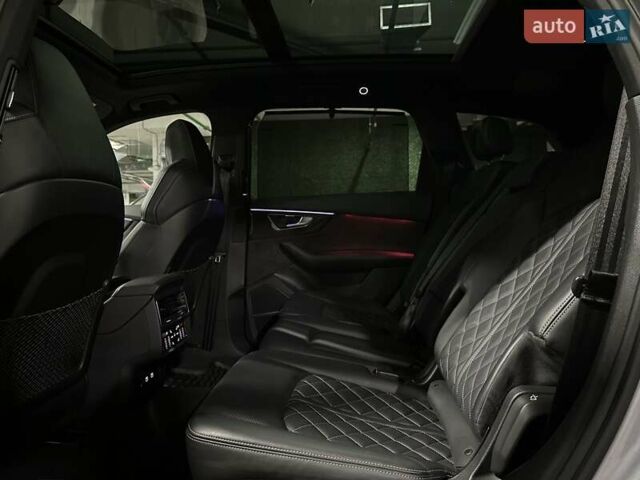 Серый Ауди SQ7, объемом двигателя 4 л и пробегом 90 тыс. км за 68700 $, фото 72 на Automoto.ua