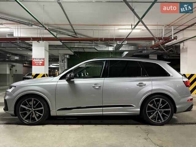 Серый Ауди SQ7, объемом двигателя 4 л и пробегом 90 тыс. км за 68700 $, фото 6 на Automoto.ua
