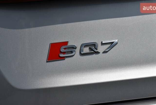 Серый Ауди SQ7, объемом двигателя 4 л и пробегом 87 тыс. км за 66000 $, фото 29 на Automoto.ua