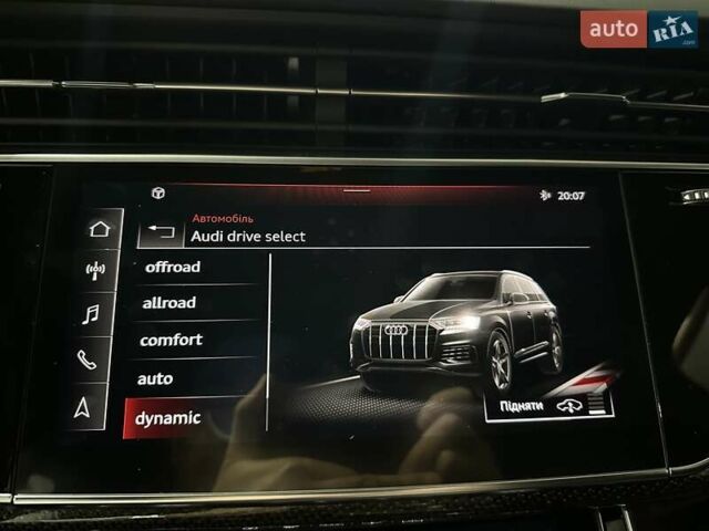 Серый Ауди SQ7, объемом двигателя 4 л и пробегом 90 тыс. км за 68700 $, фото 54 на Automoto.ua
