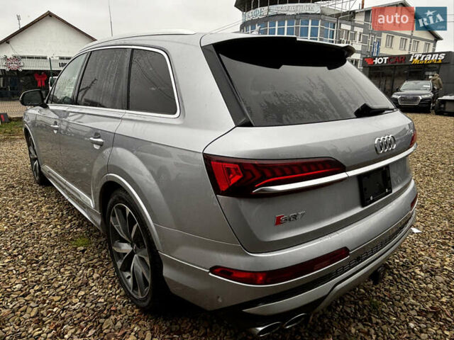 Серый Ауди SQ7, объемом двигателя 4 л и пробегом 78 тыс. км за 42000 $, фото 6 на Automoto.ua