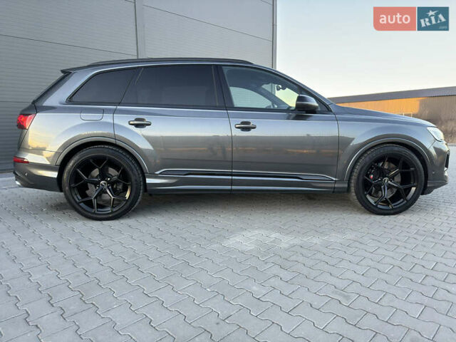 Сірий Ауді SQ7, об'ємом двигуна 4 л та пробігом 124 тис. км за 77700 $, фото 11 на Automoto.ua