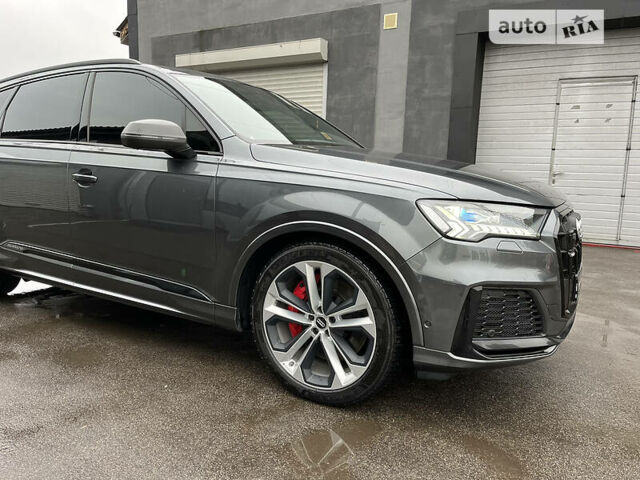 Сірий Ауді SQ7, об'ємом двигуна 4 л та пробігом 53 тис. км за 117000 $, фото 10 на Automoto.ua