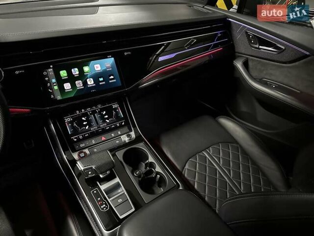 Серый Ауди SQ7, объемом двигателя 4 л и пробегом 90 тыс. км за 68700 $, фото 45 на Automoto.ua