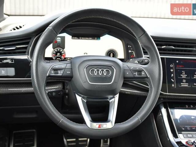 Серый Ауди SQ7, объемом двигателя 4 л и пробегом 87 тыс. км за 66000 $, фото 33 на Automoto.ua