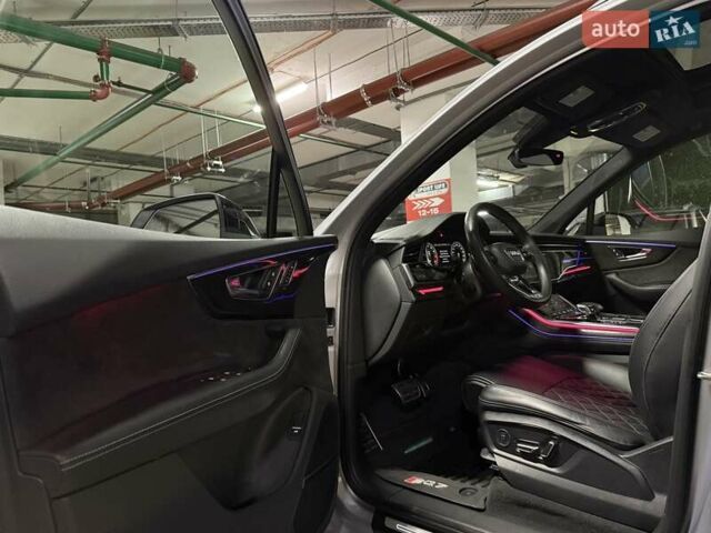 Серый Ауди SQ7, объемом двигателя 4 л и пробегом 90 тыс. км за 68700 $, фото 26 на Automoto.ua