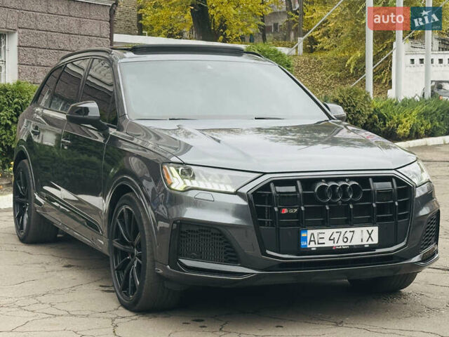 Серый Ауди SQ7, объемом двигателя 4 л и пробегом 111 тыс. км за 64000 $, фото 11 на Automoto.ua