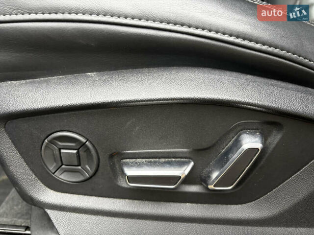 Серый Ауди SQ7, объемом двигателя 4 л и пробегом 78 тыс. км за 42000 $, фото 11 на Automoto.ua