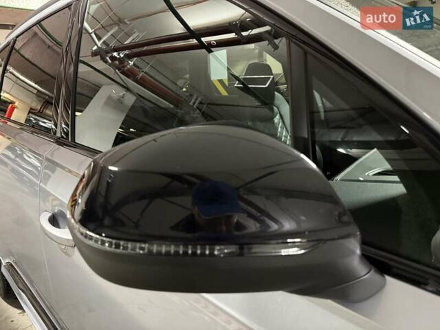 Серый Ауди SQ7, объемом двигателя 4 л и пробегом 90 тыс. км за 68700 $, фото 20 на Automoto.ua