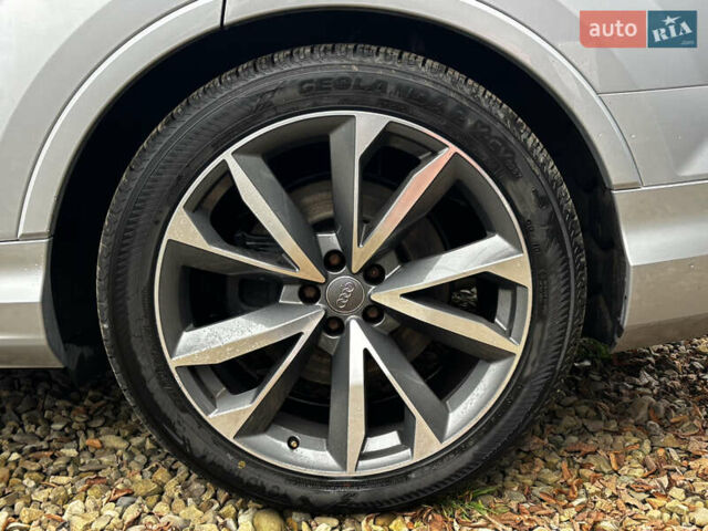 Серый Ауди SQ7, объемом двигателя 4 л и пробегом 78 тыс. км за 42000 $, фото 8 на Automoto.ua